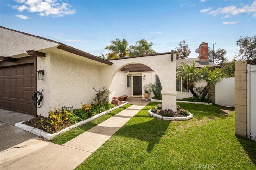 This Coastal Spanish Style home has been completely remodeled - Beach Home for sale in Seal Beach, California on Beachhouse.com