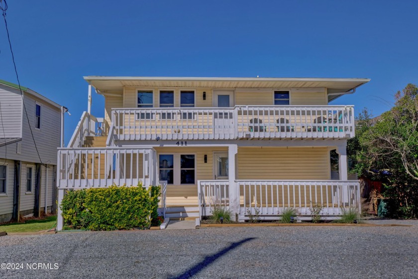 Second-row large furnished beach house boasting 6 bedrooms, 4 - Beach Home for sale in Surf City, North Carolina on Beachhouse.com