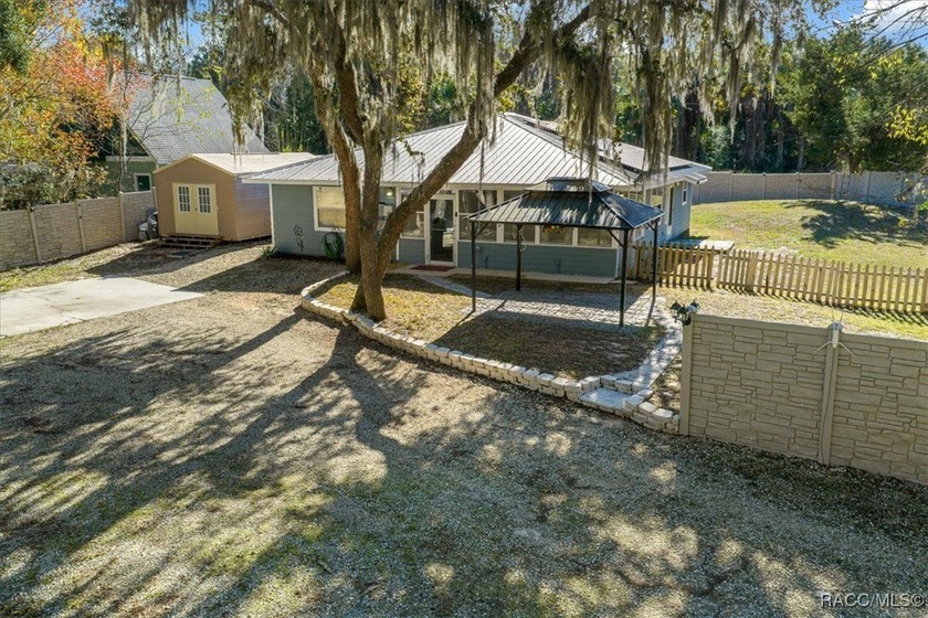 BOAT DOCK & DIRECT GULF ACCESS! You've found it-an exceptional - Beach Home for sale in Inglis, Florida on Beachhouse.com