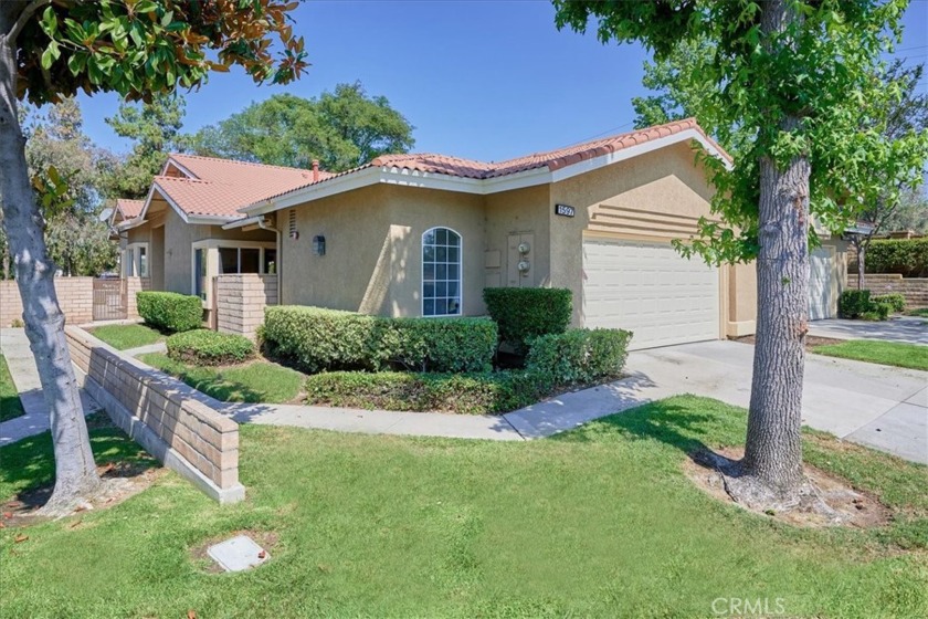 Absolutely gorgeous golf course home in fabulous Upland Hills! - Beach Condo for sale in Upland, California on Beachhouse.com