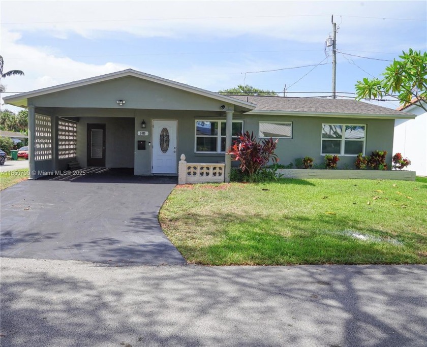 Welcome to this beautifully maintained 3-bedroom, 2-bathroom - Beach Home for sale in Tamarac, Florida on Beachhouse.com