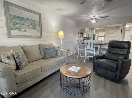 Dreaming of the perfect beach escape? Look no further! This - Beach Condo for sale in Panama City Beach, Florida on Beachhouse.com