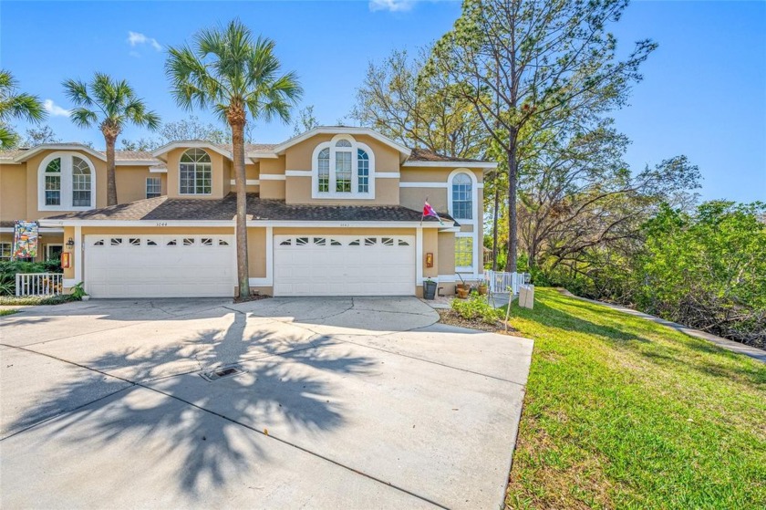 This beautiful and spacious townhouse with a great blend of - Beach Townhome/Townhouse for sale in Clearwater, Florida on Beachhouse.com