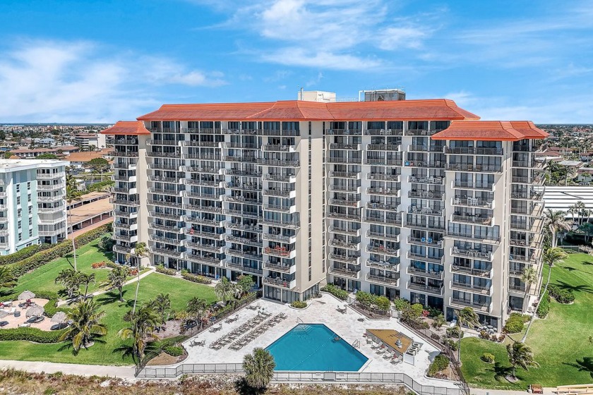 This beautifully updated beachfront condo offers a stunning - Beach Condo for sale in Marco Island, Florida on Beachhouse.com