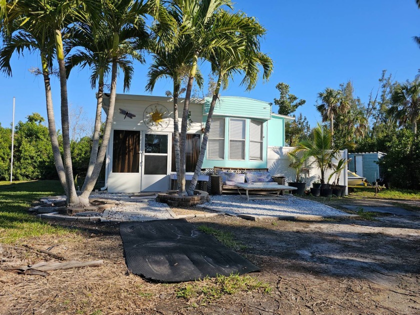 Cash Sale Only! Seller is very Motivated and negotiable! Yes the - Beach Home for sale in Bokeelia, Florida on Beachhouse.com