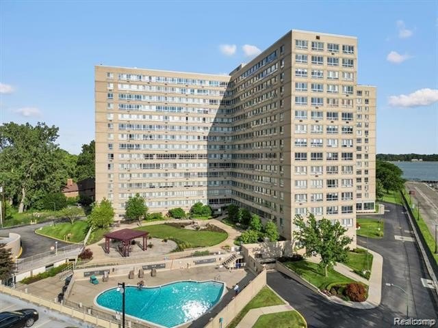 FURNITURE INCLUDED -- MAKE YOUR NEXT MOVE THE EASIEST ONE YET!

 - Beach Condo for sale in Detroit, Michigan on Beachhouse.com