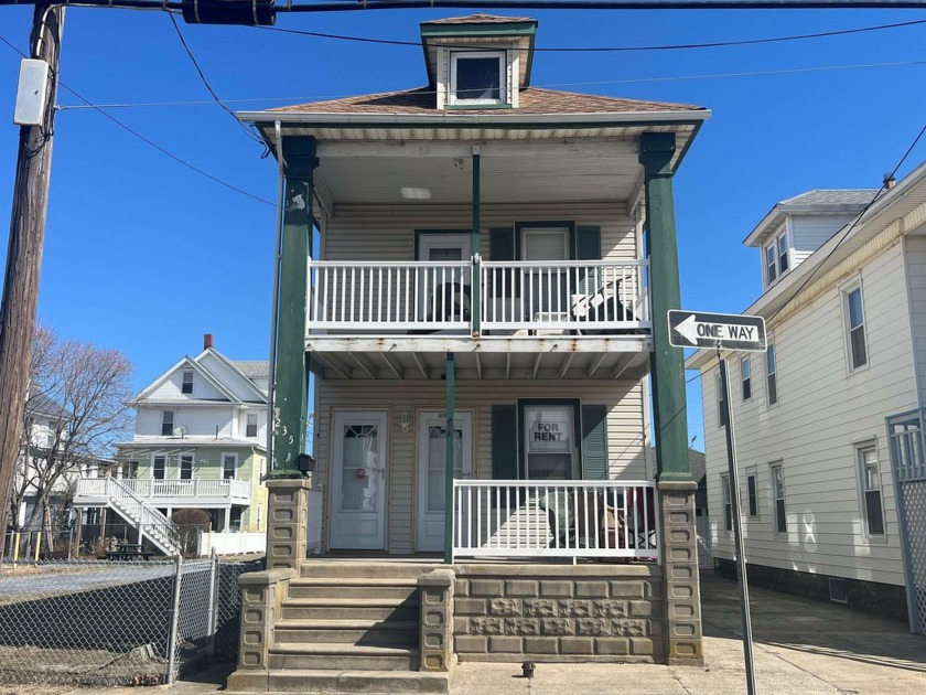 Opportunity is knocking for a great investment property which - Beach Townhome/Townhouse for sale in Wildwood, New Jersey on Beachhouse.com