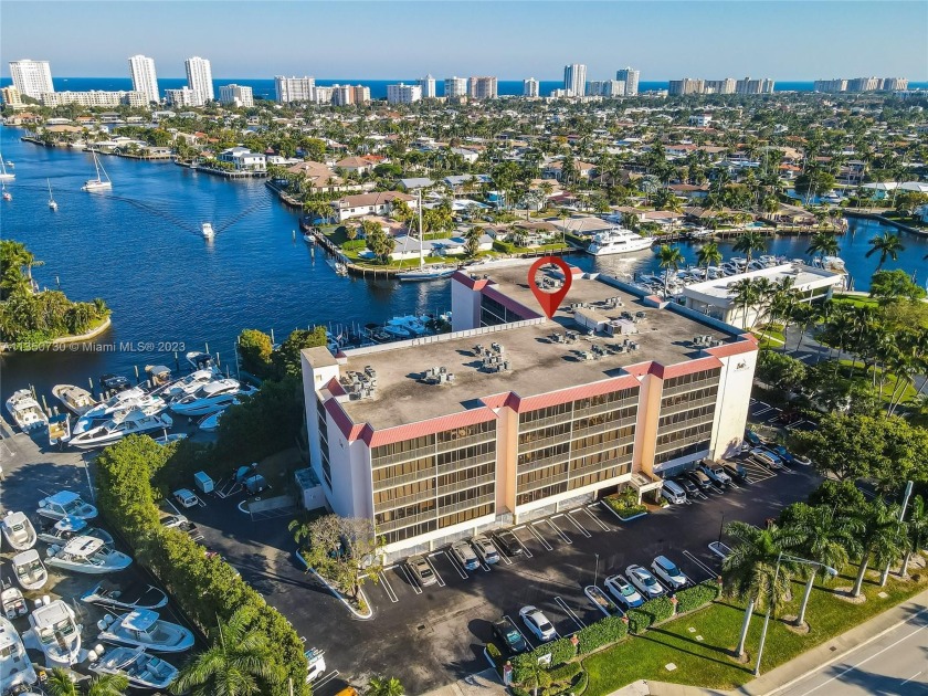 BREATHTAKING VIEW OF THE INTRACOSTAL,  THE UNIT HAS BEEN UPDATED - Beach Condo for sale in Pompano Beach, Florida on Beachhouse.com