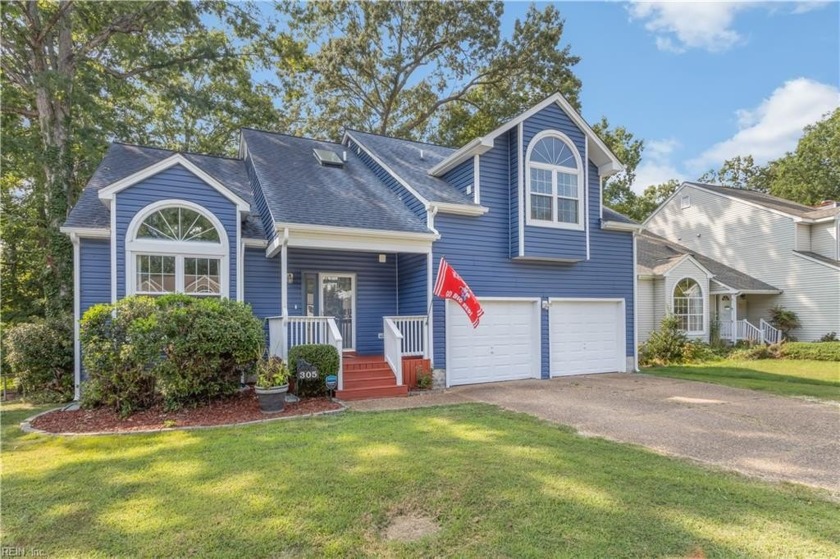 Discover this stunning 4-bedroom, 2.5-bath waterfront home in - Beach Home for sale in Newport News, Virginia on Beachhouse.com