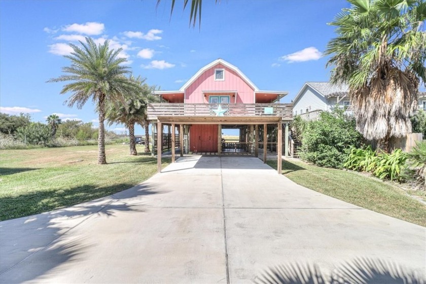 Great view, private pool, short term rentals allowed.  This home - Beach Home for sale in Port Aransas, Texas on Beachhouse.com