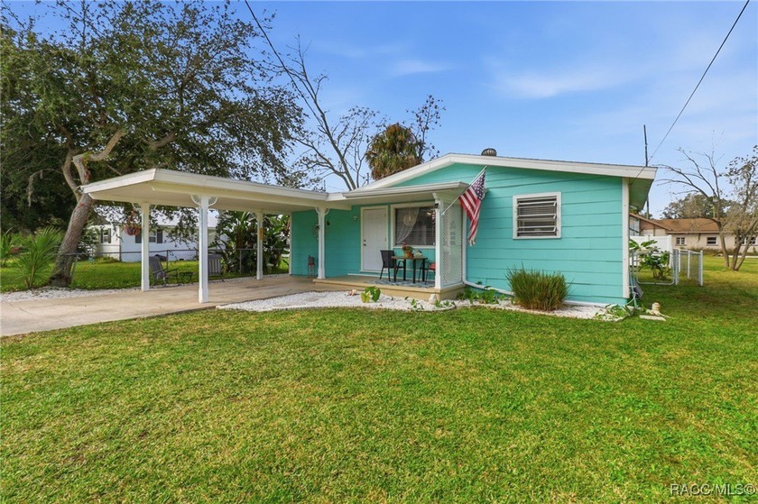 ***PRICE IMPROVEMENT!!! Coastal Living at 14235 Clamshell Lane! - Beach Home for sale in Hudson, Florida on Beachhouse.com