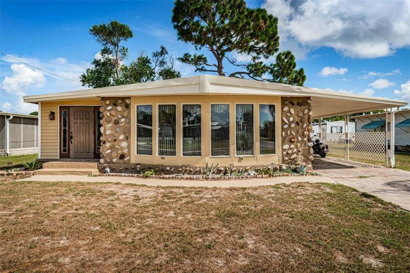 One of the best kept secrets in Palm Harbor, located right on - Beach Home for sale in Palm Harbor, Florida on Beachhouse.com