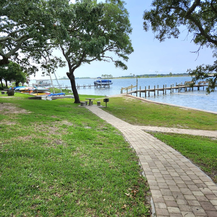 Beautifully renovated unit in waterfront complex with elevator - Beach Condo for sale in Mary Esther, Florida on Beachhouse.com