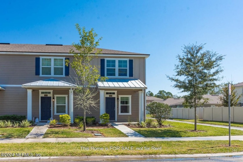 LIKE NEW, End Unit 3-bedroom Townhouse! Absolutely MOVE-IN - Beach Townhome/Townhouse for sale in Yulee, Florida on Beachhouse.com