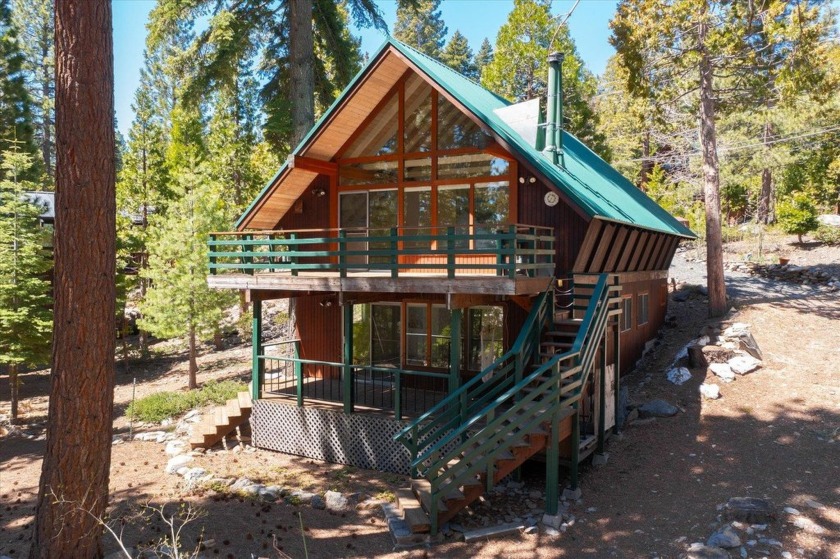 Welcome to this classic Tahoe chalet tucked into a quiet - Beach Home for sale in Carnelian Bay, California on Beachhouse.com