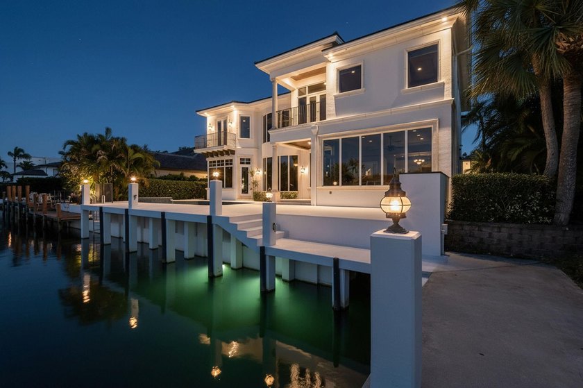 Welcome to Golden Harbour's best-priced waterfront estate. A - Beach Home for sale in Boca Raton, Florida on Beachhouse.com
