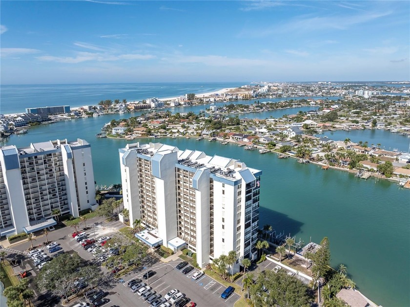 REMARKABLE BOATING - TENNIS - BEACH COMMUNITY with exceptional - Beach Condo for sale in ST Pete Beach, Florida on Beachhouse.com