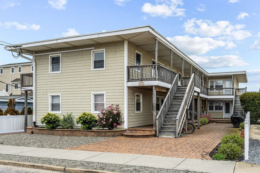 This is a rare opportunity to own beach block condo and enjoy - Beach Condo for sale in Avalon, New Jersey on Beachhouse.com