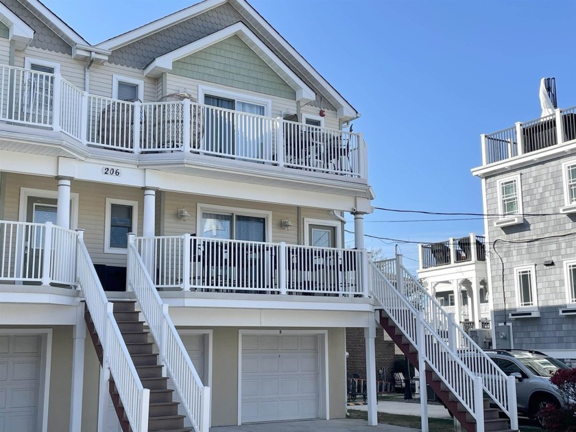 Beautiful Three Bedroom, Two Bathroom Top Floor Condominium Unit - Beach Home for sale in Wildwood, New Jersey on Beachhouse.com