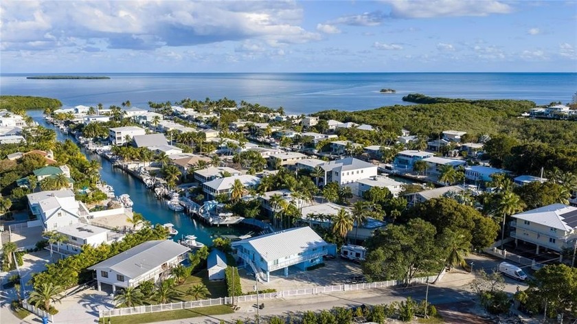 Experience the best of The Florida Keys waterfront living in - Beach Home for sale in Tavernier, Florida on Beachhouse.com