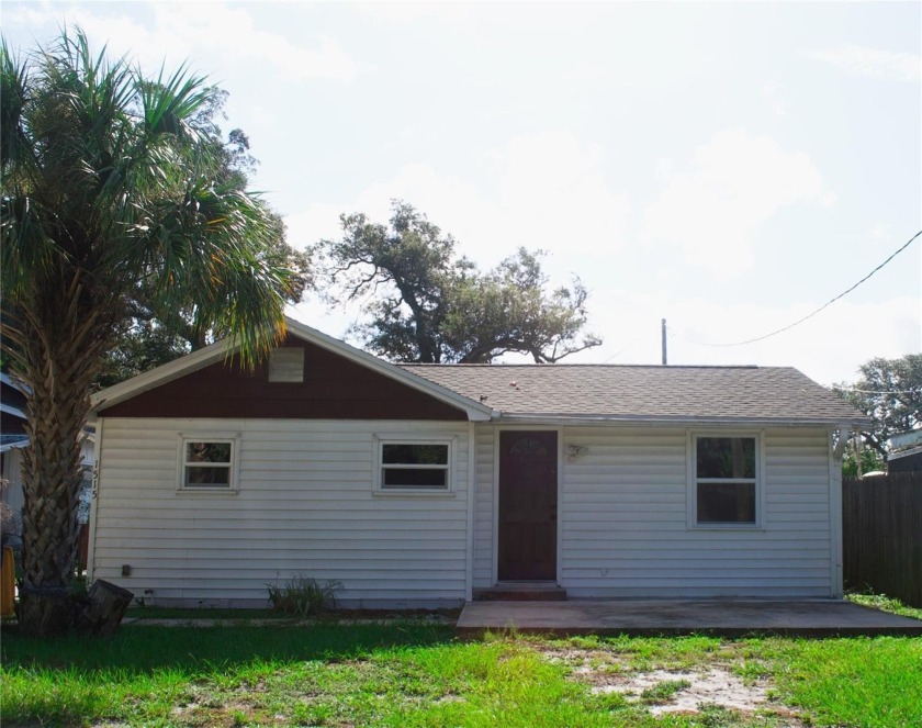 Welcome to a rare and profitable investment in the heart of - Beach Home for sale in Clearwater, Florida on Beachhouse.com