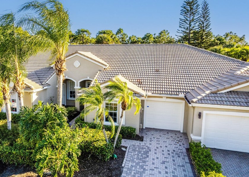 Jensen Beach Golf and Country Club villa available just in time - Beach Home for sale in Jensen Beach, Florida on Beachhouse.com