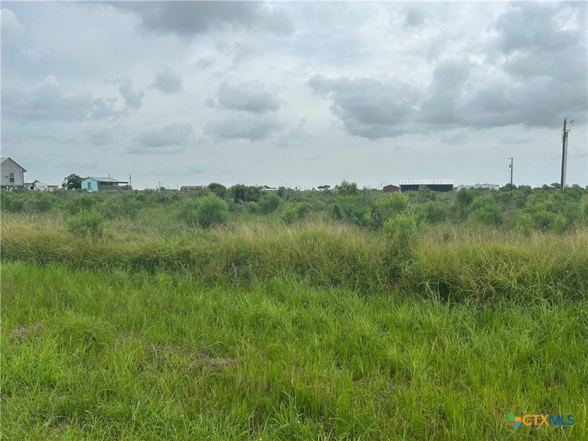 Highway frontage unimproved property ready for new owners to - Beach Lot for sale in Port Lavaca, Texas on Beachhouse.com