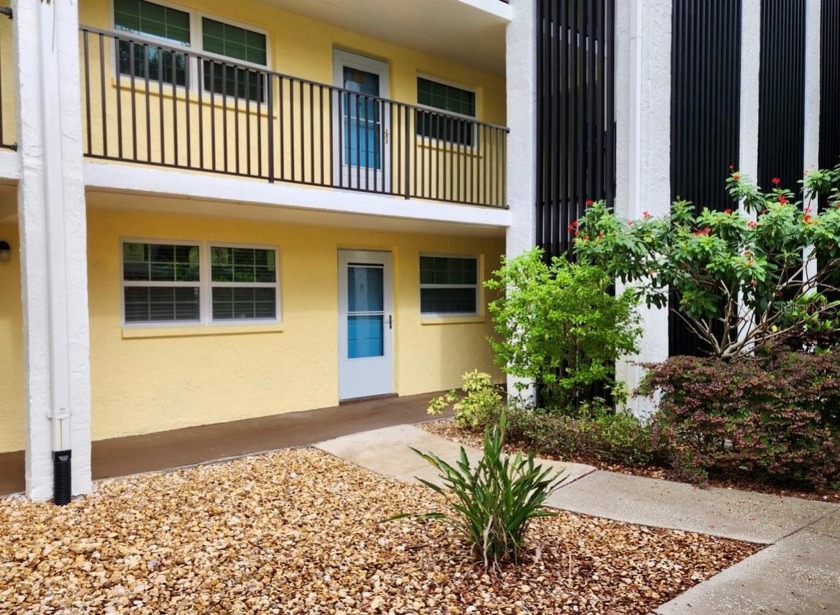 HIGH & DRY! EVAC ZONE E & FLOOD ZONE X! GORGEOUS 2BD/2BA FULLY - Beach Condo for sale in Dunedin, Florida on Beachhouse.com