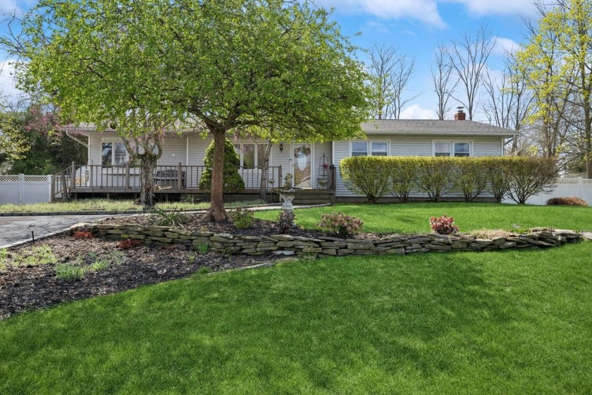 Welcome to 24 Linda Lane, a lovely 3-bedroom, 1-bath ranch - Beach Home for sale in East Moriches, New York on Beachhouse.com