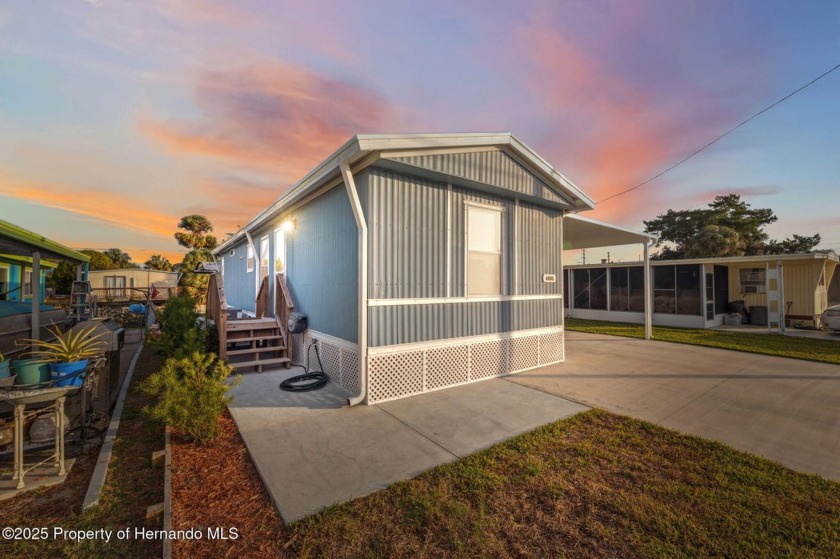 Welcome to your waterfront paradise! This beautifully maintained - Beach Home for sale in Hudson, Florida on Beachhouse.com