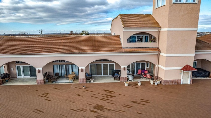 Welcome to this MARVELOUS 3 bedroom, 2 bath Townhouse with - Beach Townhome/Townhouse for sale in Lower Township, New Jersey on Beachhouse.com