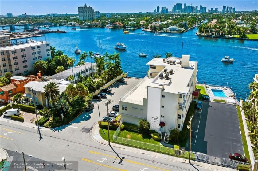 Truly, a premier location. Step into 125 N Birch Rd, a boutique - Beach Condo for sale in Fort Lauderdale, Florida on Beachhouse.com