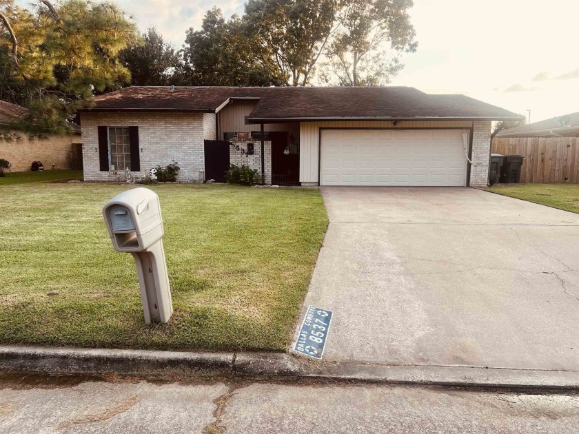 Welcome to this lovely 3-bedroom, 2-bathroom home located in a - Beach Home for sale in Port Arthur, Texas on Beachhouse.com