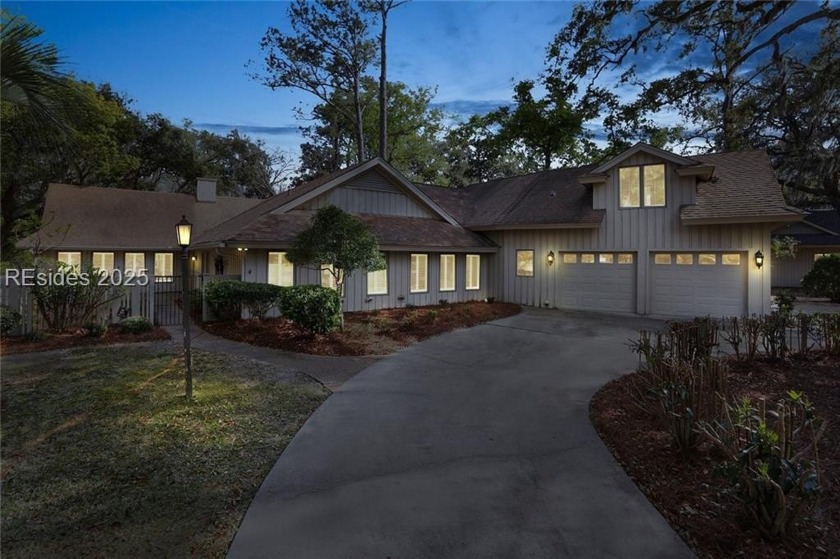 5 Bedroom with a Pool!  Open kitchen to dining and living space - Beach Home for sale in Hilton Head Island, South Carolina on Beachhouse.com