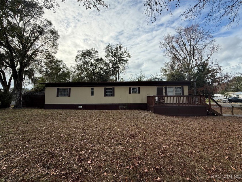 Location, Location, Location! Live where lifestyle meets - Beach Home for sale in Crystal River, Florida on Beachhouse.com