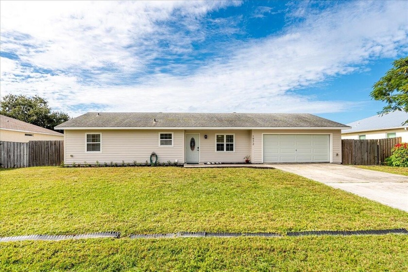 Check out this 3 BED, 2 BATH home with a huge den in Port St - Beach Home for sale in Port Saint Lucie, Florida on Beachhouse.com