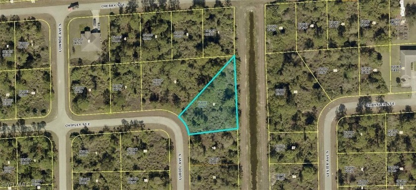 Oversized .40 acre lot in a lovely neighborhood in NW Lehigh - Beach Lot for sale in Lehigh Acres, Florida on Beachhouse.com