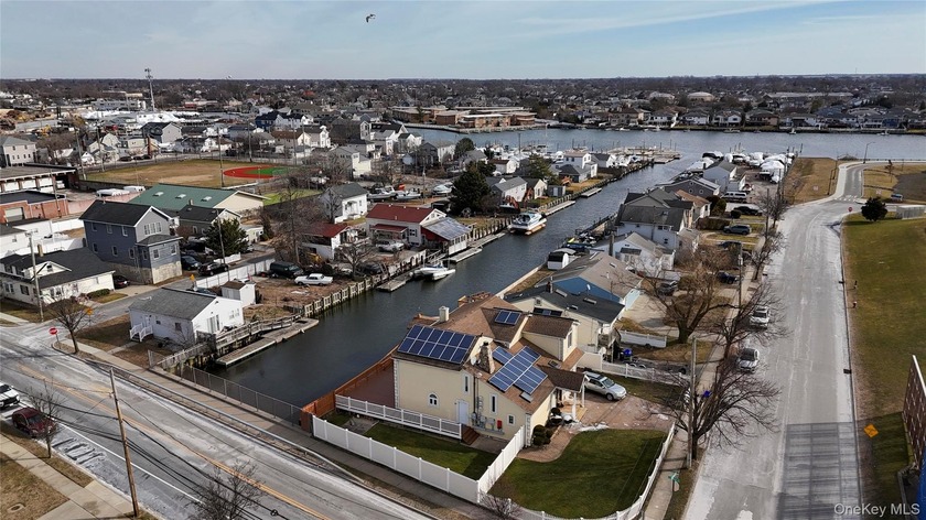 Located near Long Island's south shore in East Rockaway New York - Beach Home for sale in East Rockaway, New York on Beachhouse.com