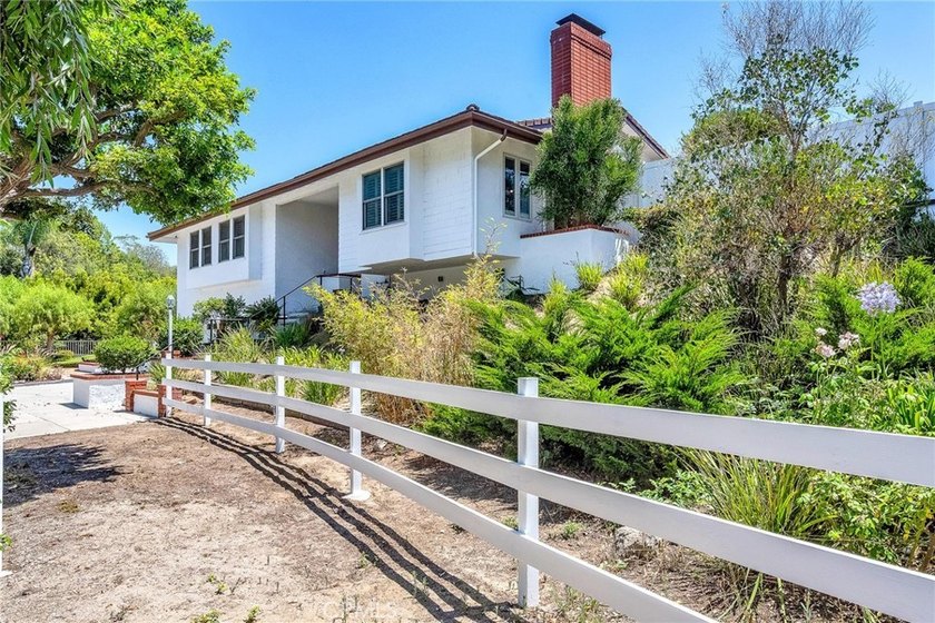 Discover this exceptional single-story home in the beautiful - Beach Home for sale in Rolling Hills Estates, California on Beachhouse.com