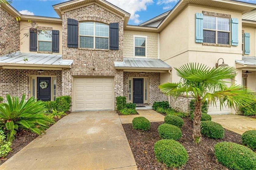 Welcome to this stunning townhome that offers the perfect blend - Beach Townhome/Townhouse for sale in Saint Simons, Georgia on Beachhouse.com