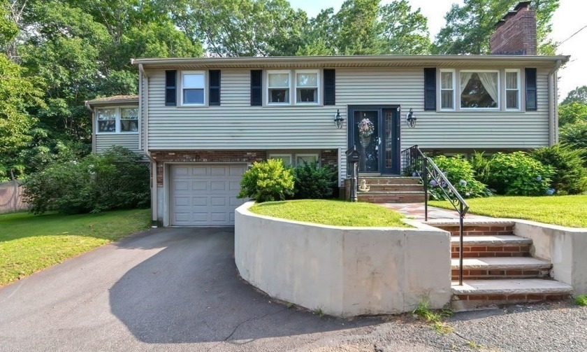GREAT LOCATION; picturesque views and convenience of commuting - Beach Home for sale in Weymouth, Massachusetts on Beachhouse.com