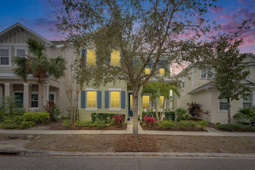 624 Winterside Drive | 4 Beds | 3 Baths | 3-Car Garage | 2,558 - Beach Home for sale in Apollo Beach, Florida on Beachhouse.com