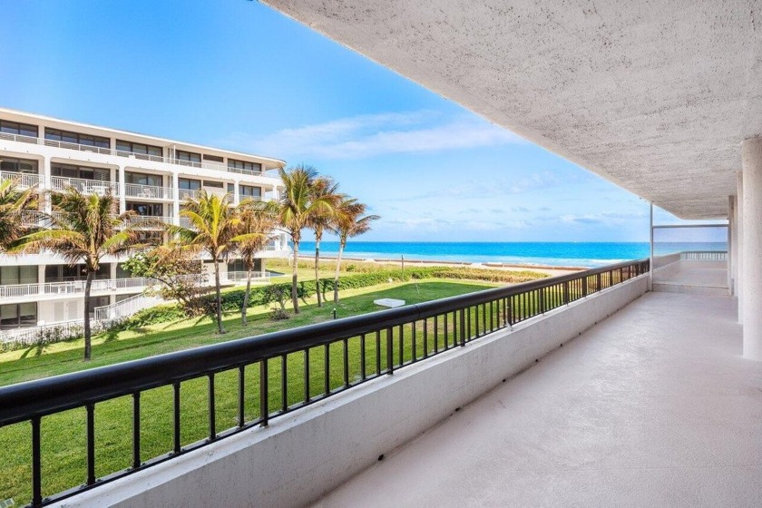 Beach Points Best Buy! Take advantage of the Sellers motivation - Beach Condo for sale in Palm Beach, Florida on Beachhouse.com