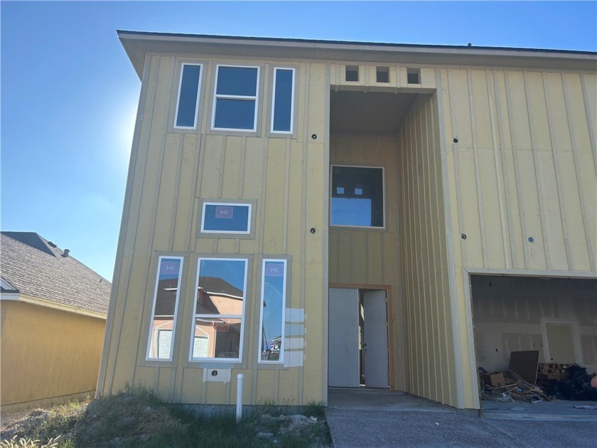 Discover your dream home on Padre Island, just a quick 5-minute - Beach Home for sale in Corpus Christi, Texas on Beachhouse.com