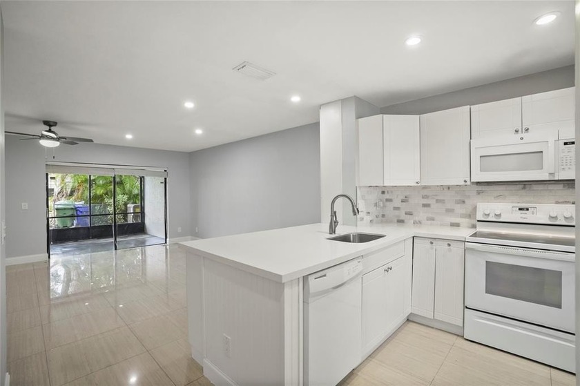 Welcome to SouthBridge Community! Completely remodeled townhome - Beach Townhome/Townhouse for sale in Pembroke Pines, Florida on Beachhouse.com