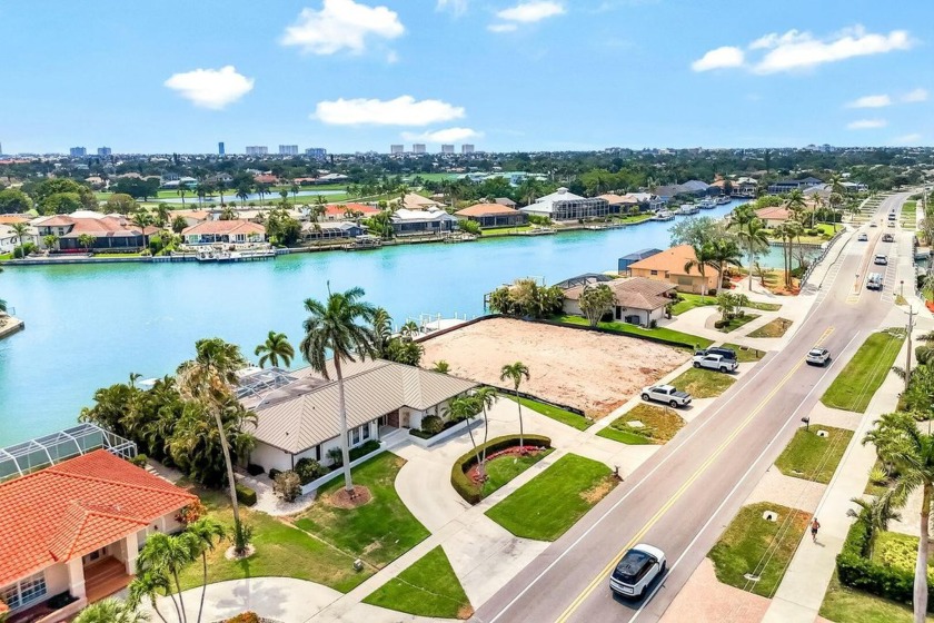 Coastal Luxury with Sunset Views  Quick Gulf Access

Welcome to - Beach Home for sale in Marco Island, Florida on Beachhouse.com
