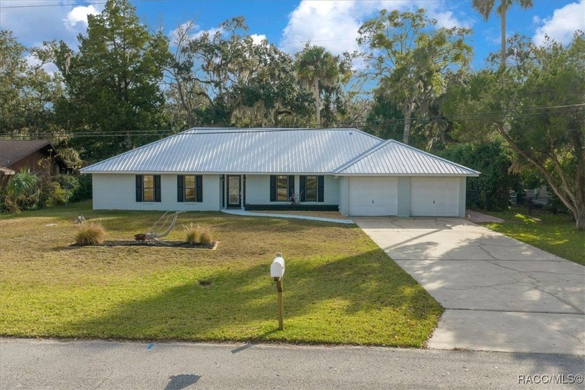 Discover the perfect blend of comfort, adventure, and peace of - Beach Home for sale in Inglis, Florida on Beachhouse.com