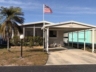 Welcome home to this charming and well-cared-for double-wide - Beach Home for sale in Bradenton, Florida on Beachhouse.com