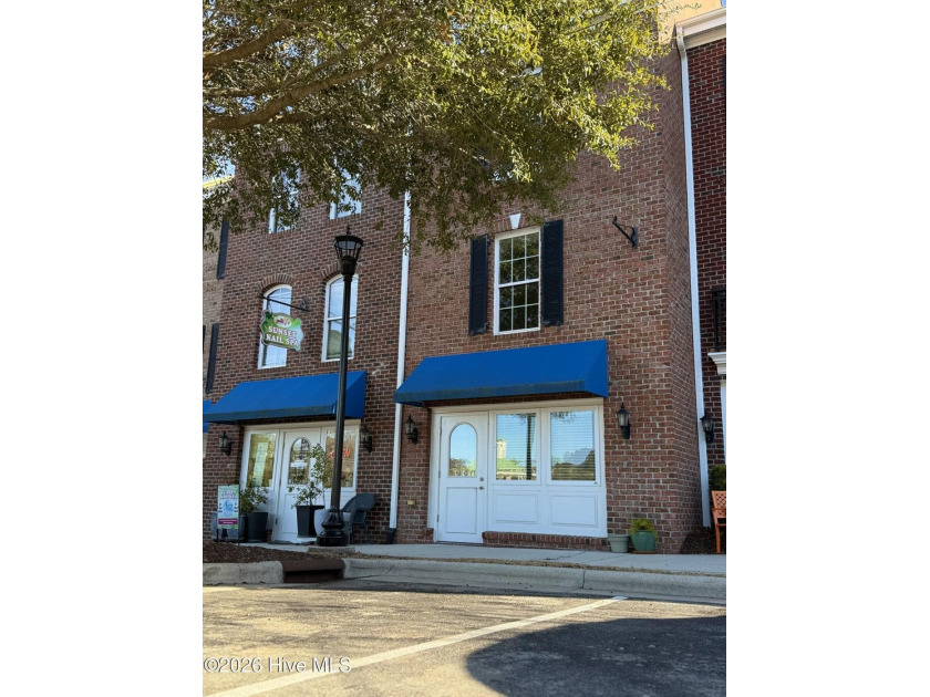 Rare live/work opportunity in the heart of Sunset Beach - Beach Townhome/Townhouse for sale in Sunset Beach, North Carolina on Beachhouse.com
