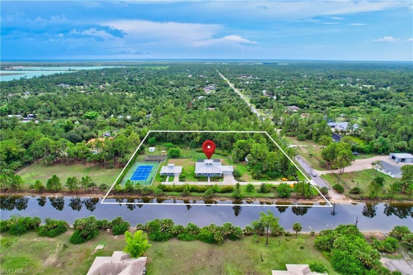 Welcome to this truly unique estate that offers an exceptional - Beach Home for sale in Naples, Florida on Beachhouse.com